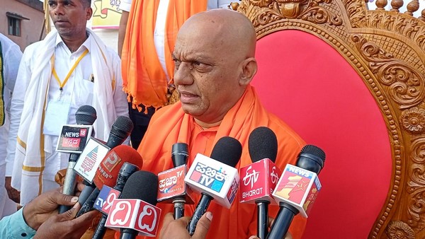 Karwar: No One Should Get Backward Classes Fundmental Rights: Brahmananda Saraswati