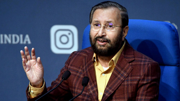 Prakash Javadekar Shares Shashi Tharoor Old Tweet And Accused Hypocrisy Prakash Javadekar Shares Shashi Tharoor Old Tweet And Accused Hypocrisy