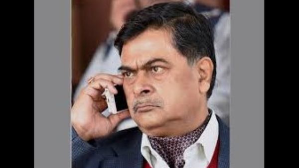 ತಿರುಗಿ ಹೋರಾಟ ಮಾಡುತ್ತದೆ