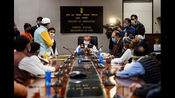 ರೈತರು ಮತ್ತು ಸಚಿವರೊಂದಿಗಿನ ಸಭೆ ರೈತರು ಮತ್ತು ಸಚಿವರೊಂದಿಗಿನ ಸಭೆ