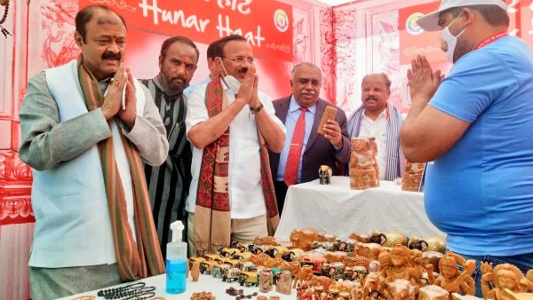 ಕೇಂದ್ರ ಸರ್ಕಾರ ಅನೇಕ ಯೋಜನೆಗಳನ್ನು ರೂಪಿಸಿದೆ