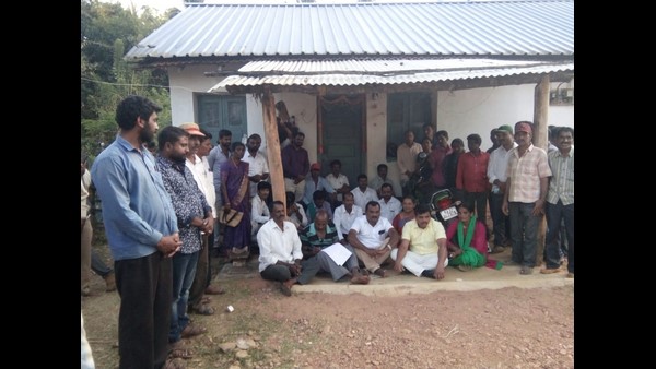 ಅರಣ್ಯ ರಕ್ಷಕನ ಚಳಿ ಬಿಡಿಸಿದ ಗ್ರಾಮಸ್ಥರು