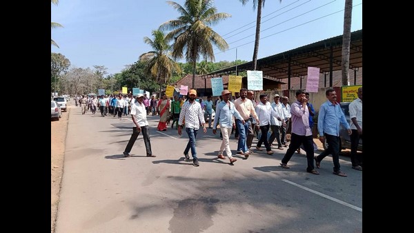 ಕ್ರಮದ ಭರವಸೆ ನೀಡಿದ ಅರಣ್ಯಾಧಿಕಾರಿಗಳು