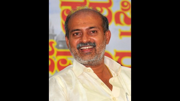 ಮೂಲೆ ಗುಪಾಗುತ್ತಾರೆ