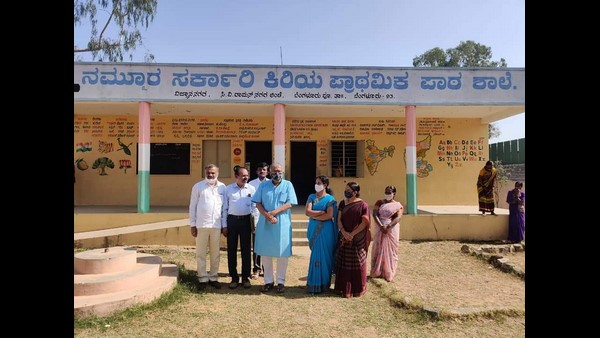 Suresh Kumar Suresh Kumar visited the area where the vignananagar school sidewalk was closed