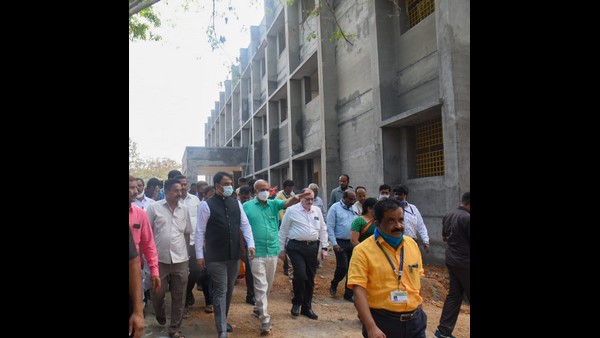 ಡಾಲರ್ಸ್‌ ಕಾಲನಿ ರಸ್ತೆ