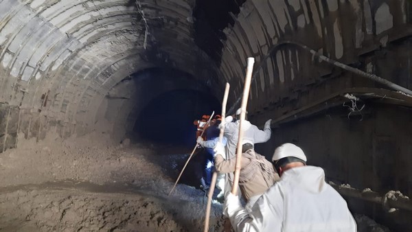Massive Operation To Rescue Workers Inside Big Tunnel At Tapovan In Uttarakhand Massive Operation To Rescue Workers Inside Big Tunnel At Tapovan In Uttarakhand
