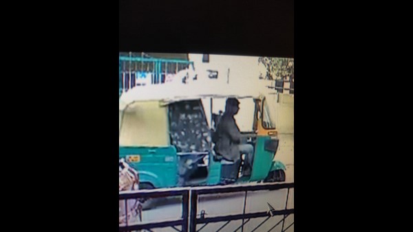 ಸ್ನೇಹಿತೆಯ ಮನೆಗೆ ಕನ್ನ : 