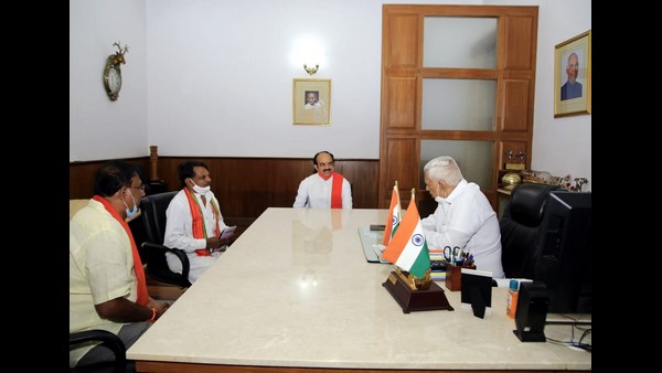 Bajrang Dal Pramukhas met Governor Vajubhai Vala regarding Ram Mandir Nidhi Samarpana Abhiyan