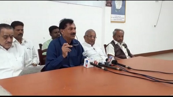 ಕುಮಾರಸ್ವಾಮಿಗೆ ಧನ್ಯವಾದ ಯಾಕ? ಕುಮಾರಸ್ವಾಮಿಗೆ ಧನ್ಯವಾದ ಯಾಕ?