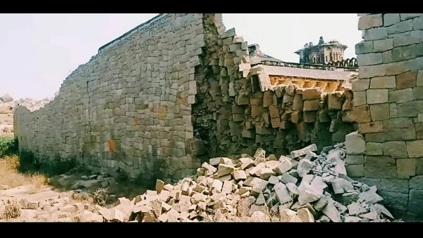 Vijayanagara: The compound Wall Of The Aliya Ramaraya Palace In Hampi Collapsed