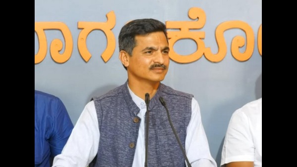 ನಕಲಿ ಸಂತ್ರಸ್ಥರಿಗೆ ನ್ಯಾಯ ಸಿಗಲ್ಲ ನಕಲಿ ಸಂತ್ರಸ್ಥರಿಗೆ ನ್ಯಾಯ ಸಿಗಲ್ಲ