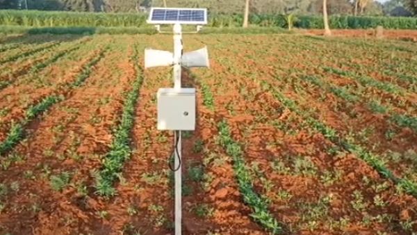 ಬೆಳೆಗಳನ್ನು ರಕ್ಷಣೆ ಮಾಡಿಕೊಳ್ಳುವುದಕ್ಕೆ ಯಂತ್ರ