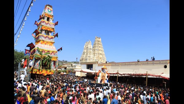 Devotees Witnessed For Male Mahadeshwara Jatra 2021 