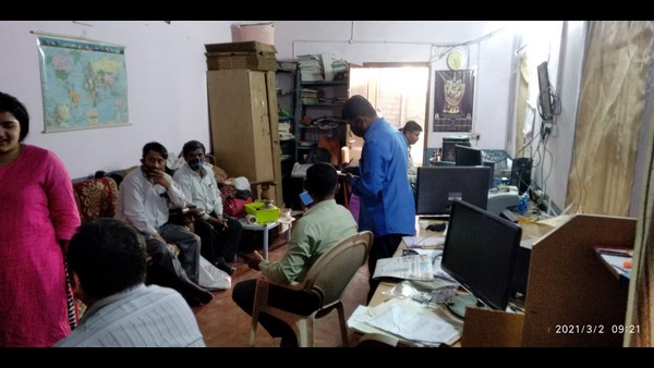 ACB raid on Suspended BBMP Town Planning Officer Devendrappa House 