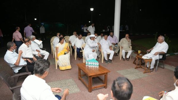 ಸಚಿವರ ಕೈಗೆ ಸಿಗುತ್ತಿಲ್ಲ