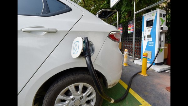 ವಿದ್ಯುತ್ ವಾಹನ ಚಾರ್ಜಿಂಗ್ 