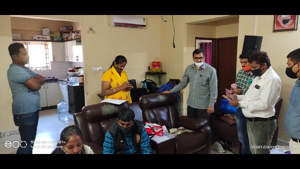 ಮುನಿಗೋಪಾಲ್ ರಾಜ್, ಸೂಪರಿಟೆಂಡಿಂಗ್ ಇಂಜಿನಿಯರ್ ಮೈಸೂರು ಚೆಸ್ಕಾಂ