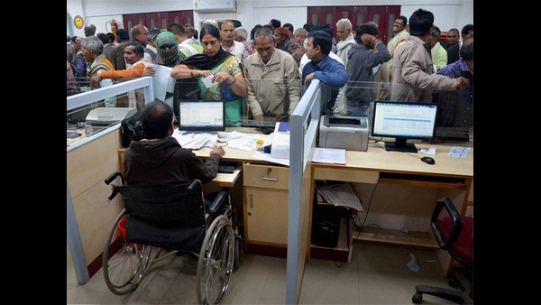 ಚೆಕ್ ಬರೆಯುವಾಗ ಈ ತಪ್ಪು ಮಾಡಬೇಡಿ ಚೆಕ್ ಬರೆಯುವಾಗ ಈ ತಪ್ಪು ಮಾಡಬೇಡಿ