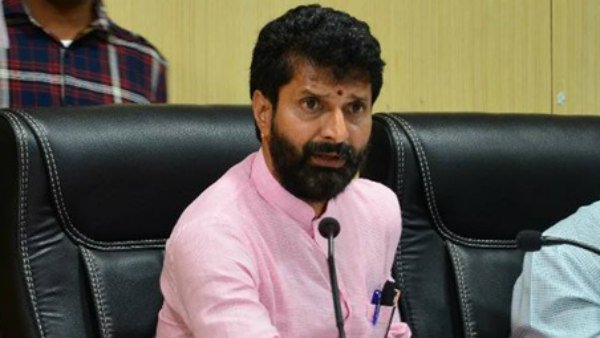 BJP National Secretary CT Ravi Reaction On Sasikala Natarajan Exit From Politics BJP National Secretary CT Ravi Reaction On Sasikala Natarajan Exit From Politics