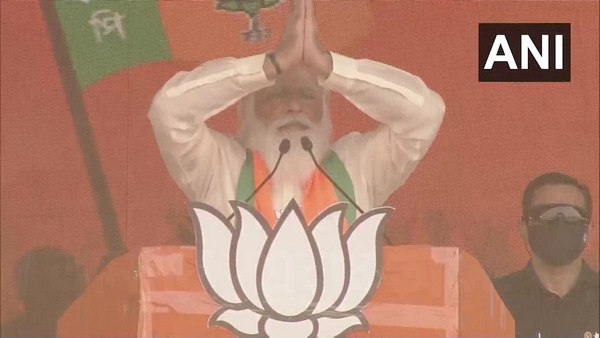 ಬ್ರಿಗೇಡ್ ಪೆರೇಡ್ ಮೈದಾನದಲ್ಲಿ ಪ್ರಧಾನಿ ಮೋದಿ ಬೃಹತ್ ರ‍್ಯಾಲಿ 