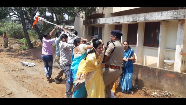 MES Attempts To Put Bhagava Flag Infront Of Belagavi City Corporation