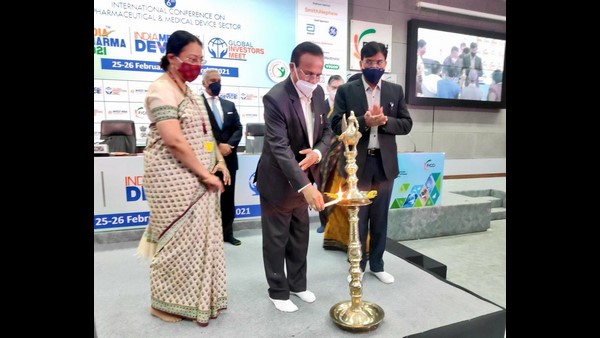 ‘ಸುವಿಧಾ’ ಸ್ಯಾನಿಟರಿ ಪ್ಯಾಡ್ ಮಾರಾಟ ‘ಸುವಿಧಾ’ ಸ್ಯಾನಿಟರಿ ಪ್ಯಾಡ್ ಮಾರಾಟ