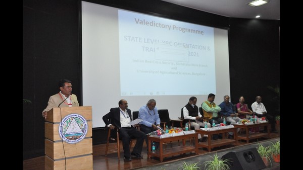 ಸೇವಾಭಾವನೆ ಮತ್ತು ಹಿರಿಯರ ಬಗ್ಗೆ ಗೌರವ