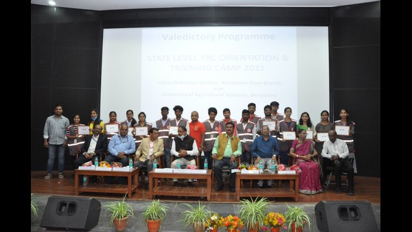 ಸ್ವಯಂ ಸೇವೆ ಮತ್ತು ವ್ಯಕ್ತಿತ್ವ ವಿಕಸನ