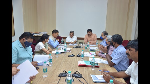 Minister Shettar take on Pollution board Penalty on Industries 