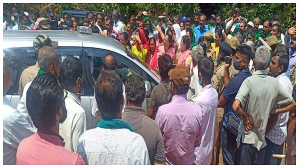 Tiger Operation: Farmers Union Blockade To Kodagu DC And SP 
