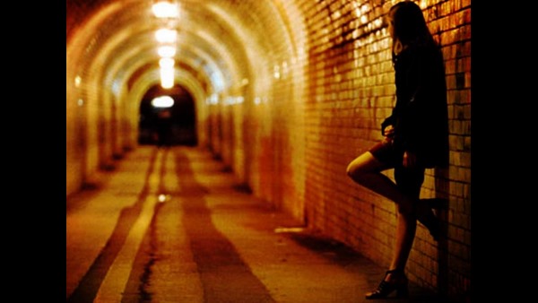 ಸುಳ್ಳು ಹೇಳಿ ಬದುಕುತ್ತಿರುವ ಯುವತಿಯರು