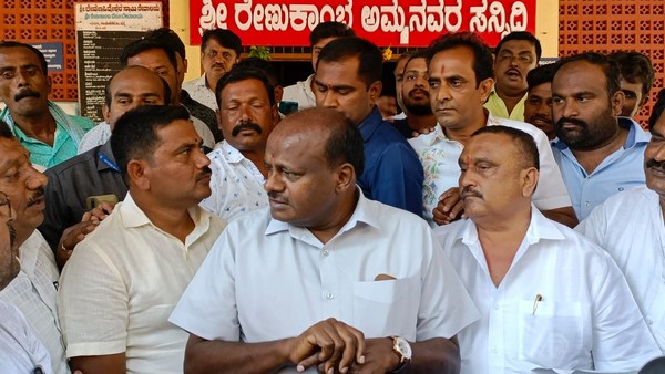 ಕಾರ್ಯಕರ್ತರನ್ನು ಅಲುಗಾಡಿಸಲು ಸಾಧ್ಯವಿಲ್ಲ