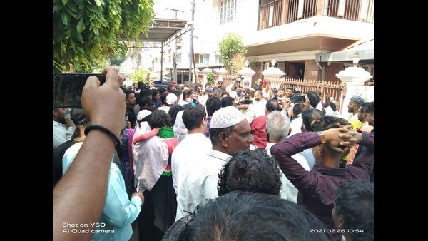 ಮೈತ್ರಿ ಬಳಿಕ ಪ್ರತಿಭಟನೆ