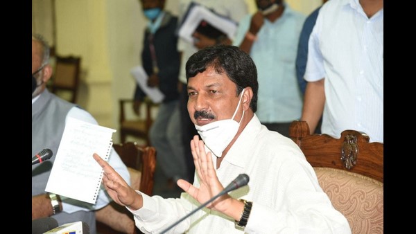 ಸಿಎಂಗೆ ರಾಜೀನಾಮೆ ಪತ್ರ ತಲುಪಿಸಿದ ಬಾಲಚಂದ್ರ
