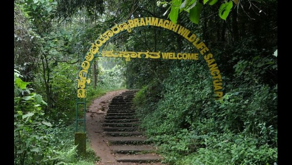 ರಾಮನಿಂದಲೇ ಶಿವಲಿಂಗ ಪ್ರತಿಷ್ಠಾಪನೆ ರಾಮನಿಂದಲೇ ಶಿವಲಿಂಗ ಪ್ರತಿಷ್ಠಾಪನೆ