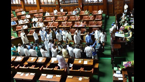  Ramesh jarkiholi CD Row : Siddaramaiah demands Judicial probe headed by a HC Sitting Judge