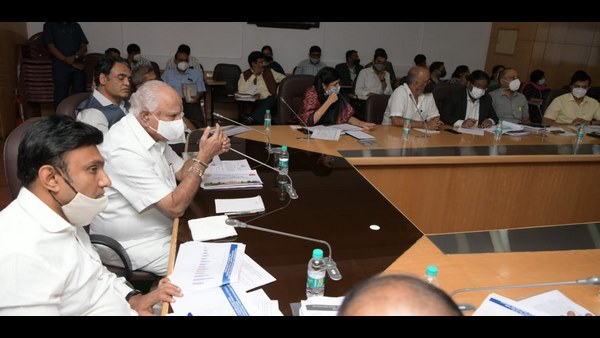 ಶೇ.50ರಷ್ಟು ಆರೋಗ್ಯ ಸಿಬ್ಬಂದಿಗೆ ಲಸಿಕೆ ಹಾಕಲಾಗಿದೆ 