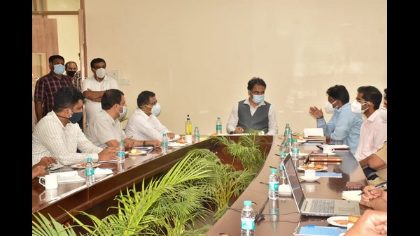 DCM Instructs To Provide 20 Ventilator To Dayananda Sagar Hospital