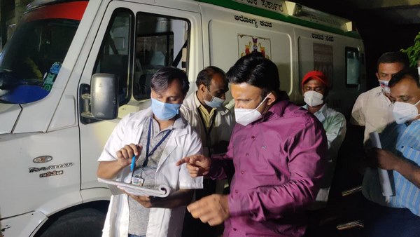 ಲಸಿಕೆ ವಿತರಣೆ: ಮಾದರಿ ಮಹಿಳೆಯರು 