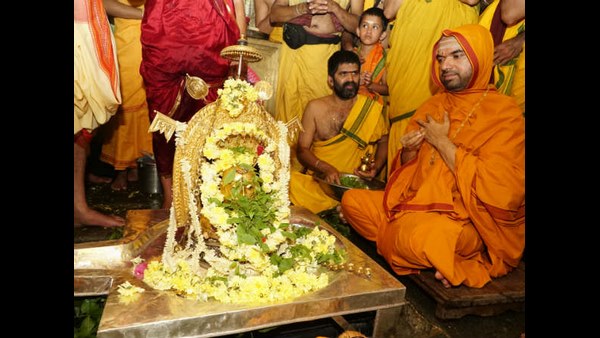 ಮಧ್ಯಂತರ ತೀರ್ಪನ್ನು ನಾವು ಗೌರವಿಸುತ್ತೇವೆ ಮಧ್ಯಂತರ ತೀರ್ಪನ್ನು ನಾವು ಗೌರವಿಸುತ್ತೇವೆ