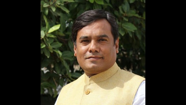 Red Cross Requests To Donate Blood Before Taking Corona Vaccine