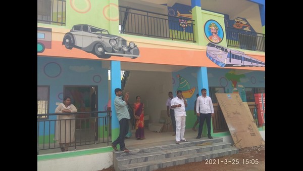 ಗ್ರಾಮೀಣ ಪ್ರದೇಶದ ಮಕ್ಕಳ ನಡಿಗೆ, ಸರ್ಕಾರಿ ಶಾಲೆಗಳ ಕಡೆಗೆ