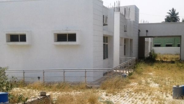 ಶೆಡ್‌ಗಳನ್ನು ತೆರವುಗೊಳಿಸಿಲ್ಲ