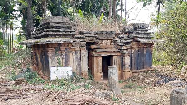 ಹೊಯ್ಸಳರು ನಿರ್ಮಿಸಿದ ದೇಗುಲ