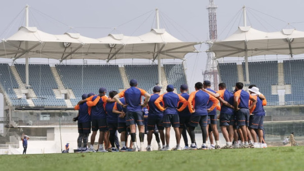 ಸೋಂಕಿತರನ್ನು ಪ್ರತ್ಯೇಕಿಸಲಾಗಿದೆ ಸೋಂಕಿತರನ್ನು ಪ್ರತ್ಯೇಕಿಸಲಾಗಿದೆ