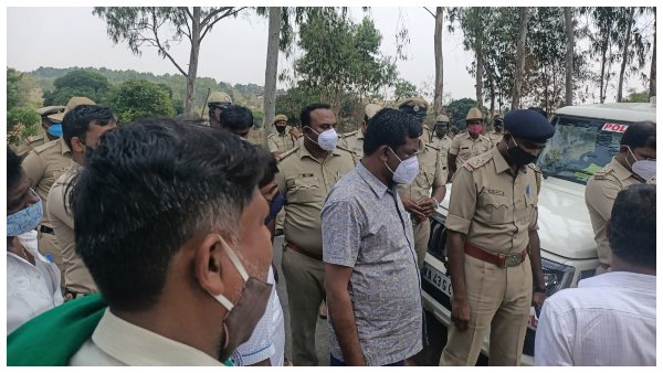 ವಿಮಾನ ಟೇಕಾಫ್‌ಗೆ ರಣ ಹದ್ದುಗಳ ಕಾಟ 