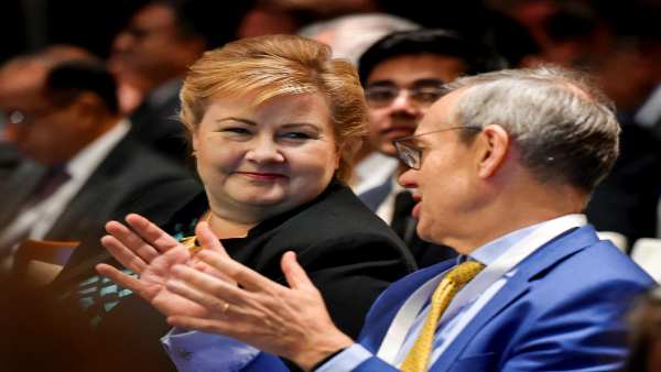 Norway Prime Minister Erna Solberg Has Been Fined 1.71 Lakh Rupees; Here Read The Reason. Norway Prime Minister Erna Solberg Has Been Fined 1.71 Lakh Rupees; Here Read The Reason.