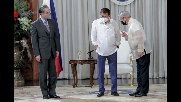 ಟ್ರಿಲಿಯನ್ ಡಾಲರ್ ಜಾಗಕ್ಕೆ ವಾರ್..? 