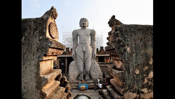 COVID-19 Surge: Chitradura Fort And Belur-Halebidu Temple Closed For Visitors Till Further Orders